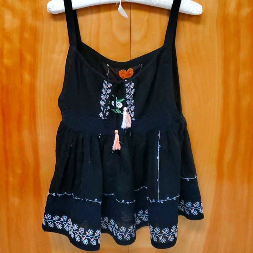 #freepeople Free People embroidered top *